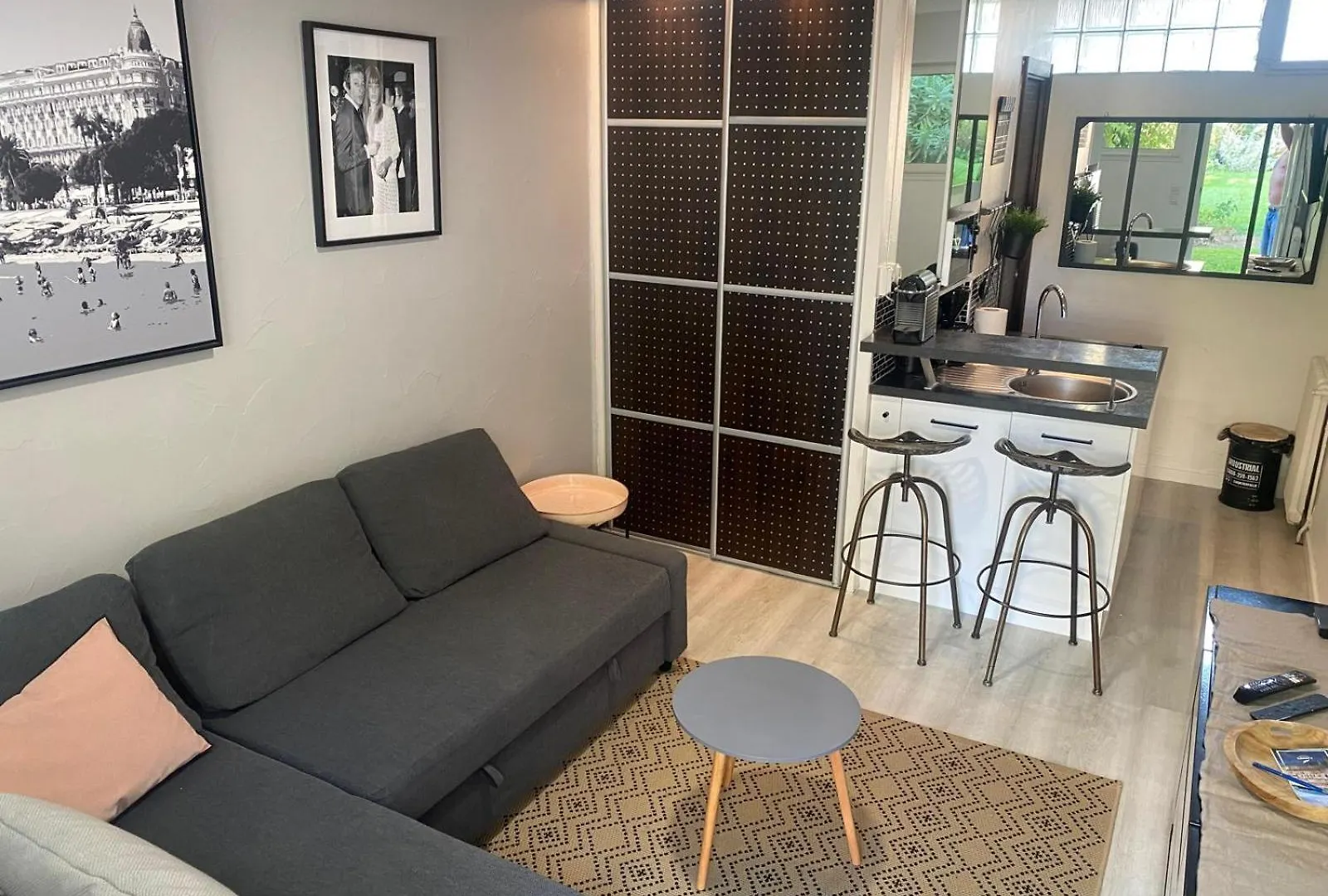 Tiny Modern Studio Next To Croisette With Ac Cannes