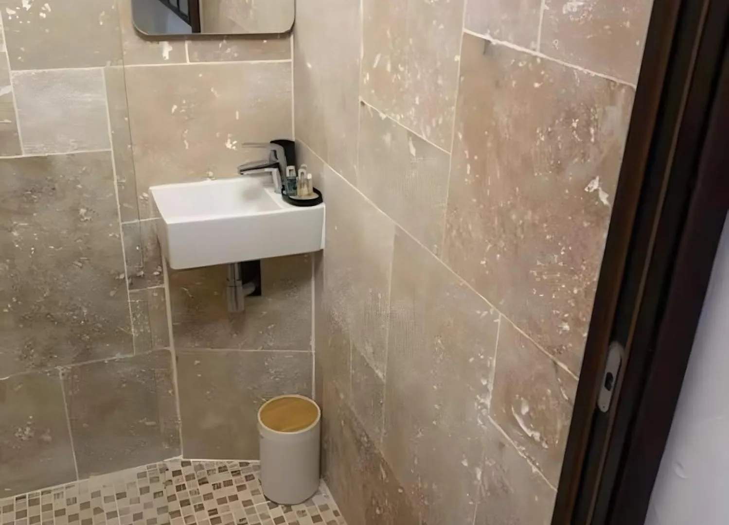 Tiny Modern Studio Next To Croisette With Ac Cannes