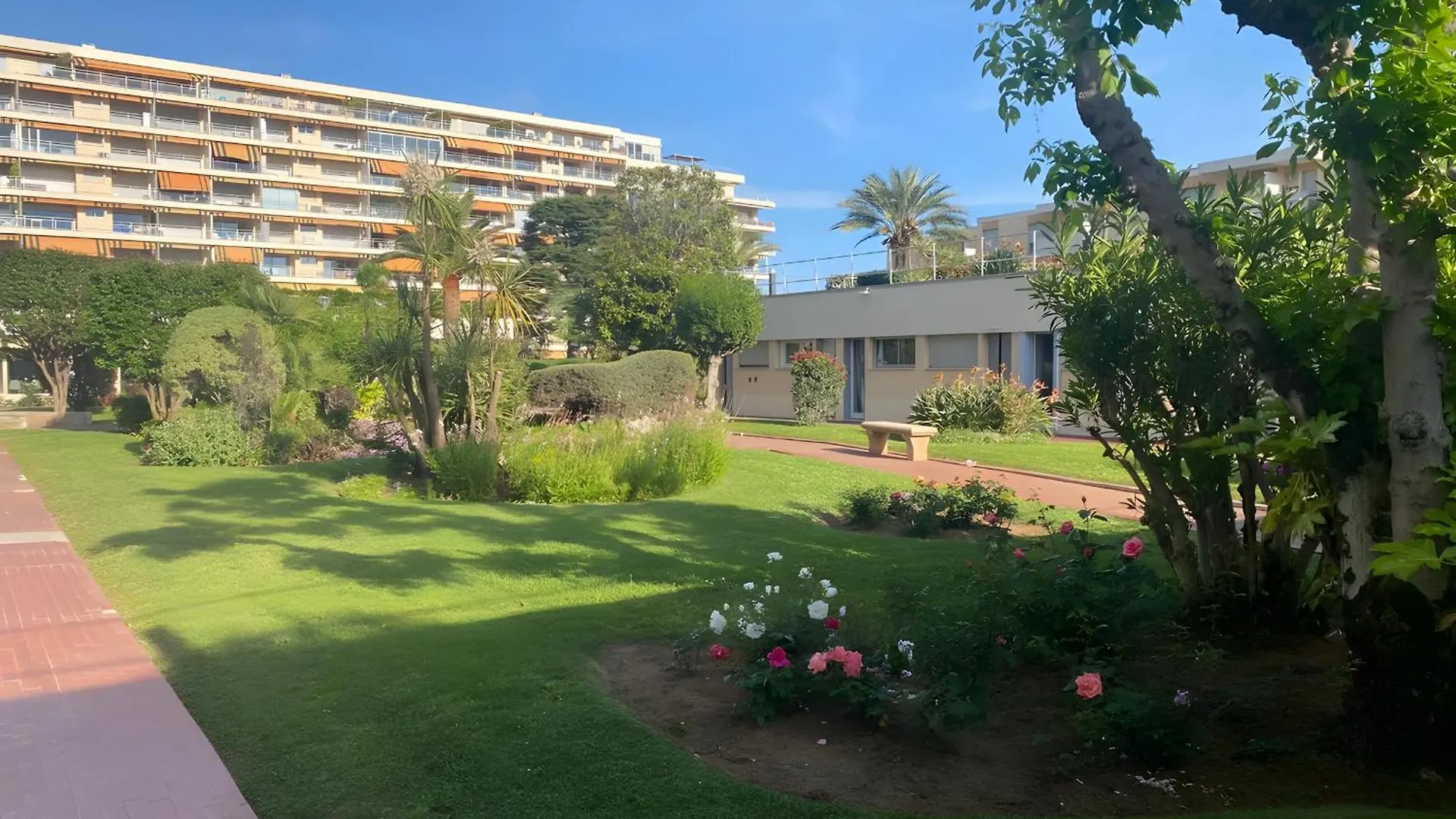 Apartment Tiny Modern Studio Next To Croisette With Ac Cannes