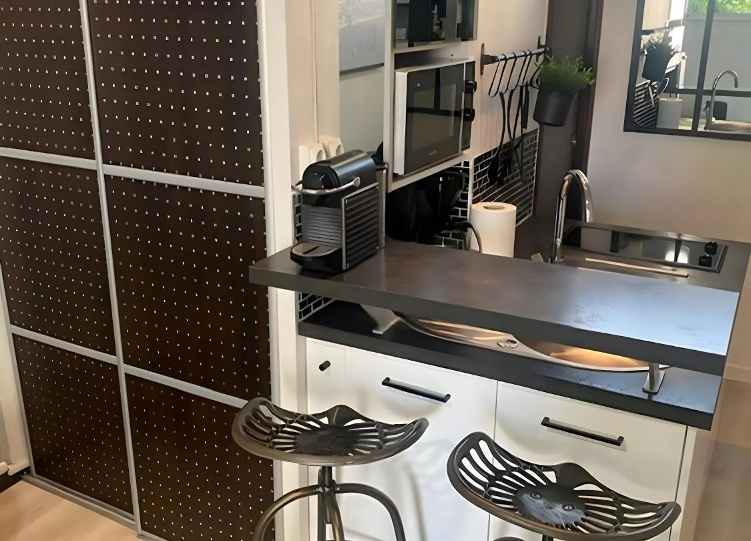 Tiny Modern Studio Next To Croisette With Ac Cannes 0*,