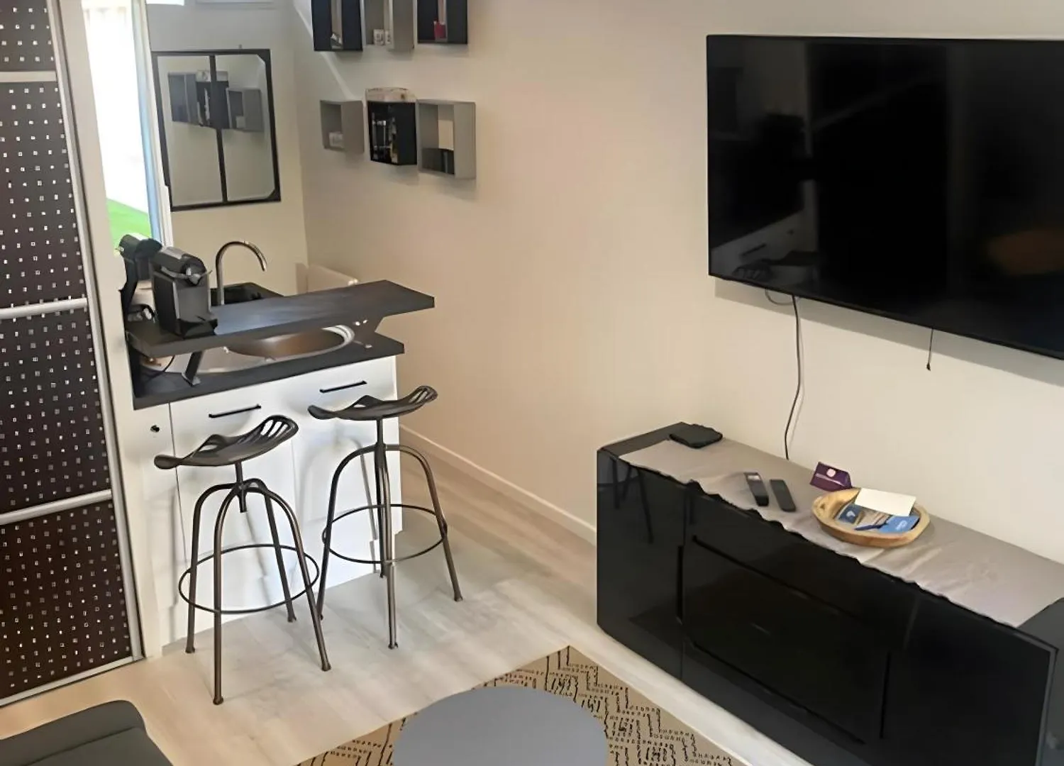Apartment Tiny Modern Studio Next To Croisette With Ac Cannes